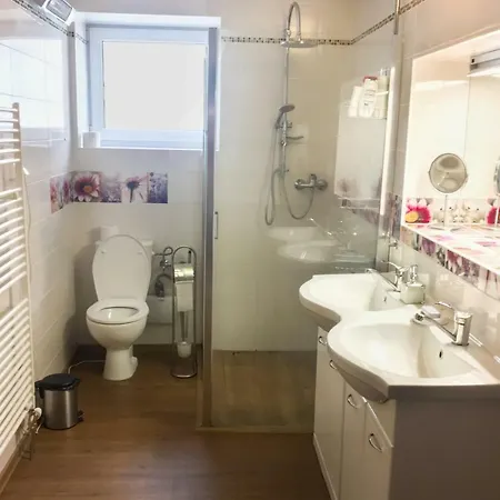 Cozy בית נופש Moravany nad Váhom